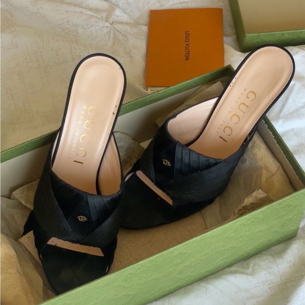 SOLD Gucci Limited Edition Women's Shoes